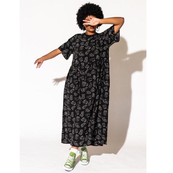 NWT DRESSED in LALA Never Too Much Oversized Dress in Zodiac Love - Picture 5 of 15